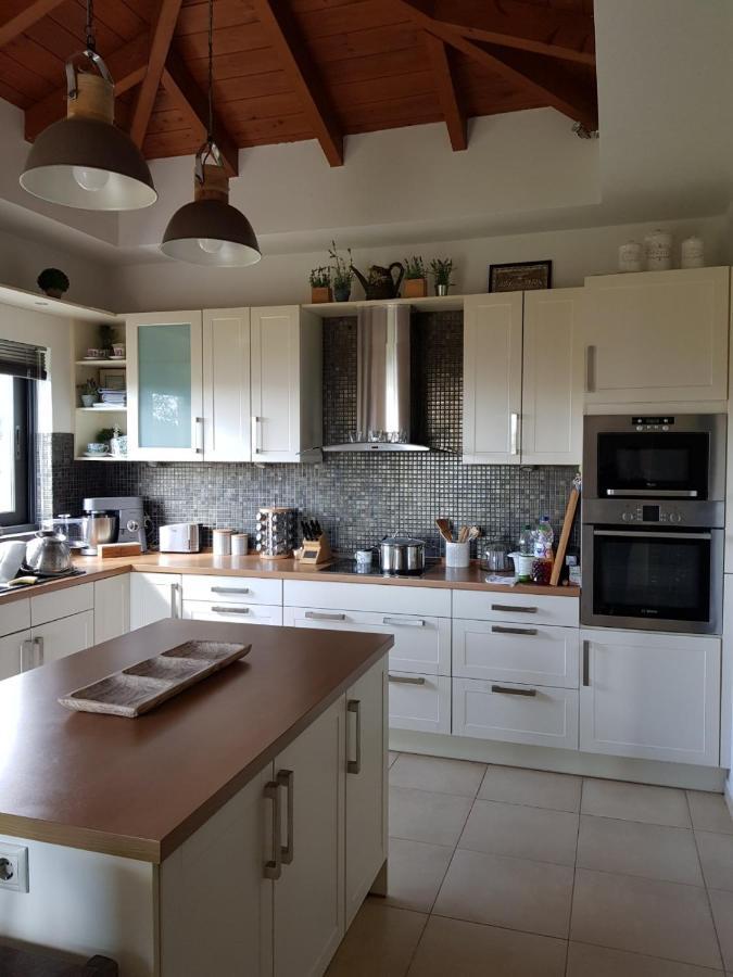 Alberi - Izla Homes Skala  Kültér fotó
